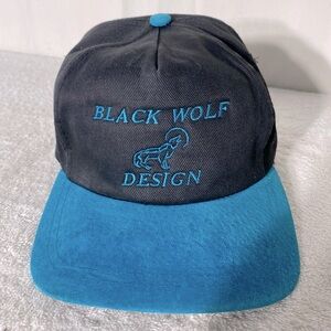 Vintage Black W Blue Suede Black Wolf Design Snap Back Trucker Hat
